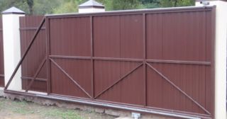 Купить откатные ворота из профнастила Кашира, цена от 1793 руб.